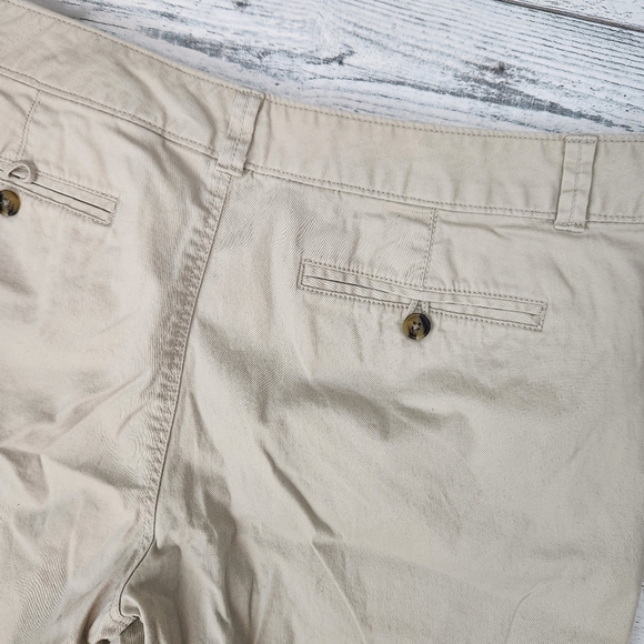 Dockers Tan Shorts - Picture 6 of 6